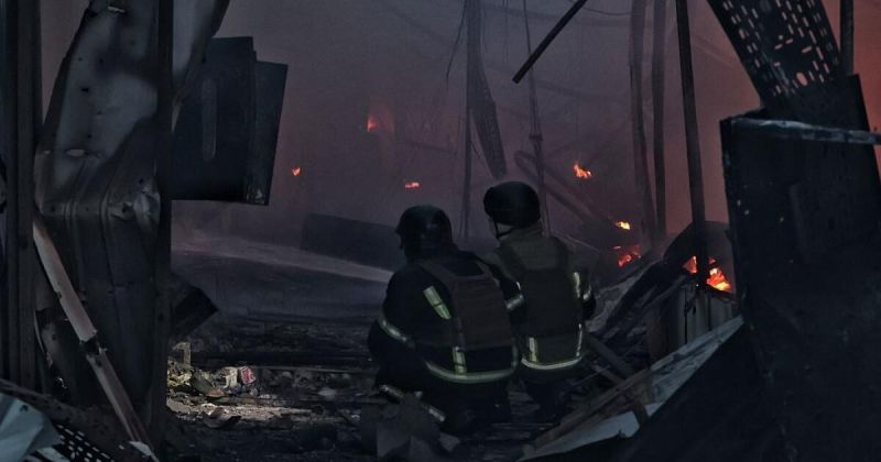 زيلينسكي يقر بعجز الدفاعات الجوية أمام الصواريخ الباليستية الروسية
