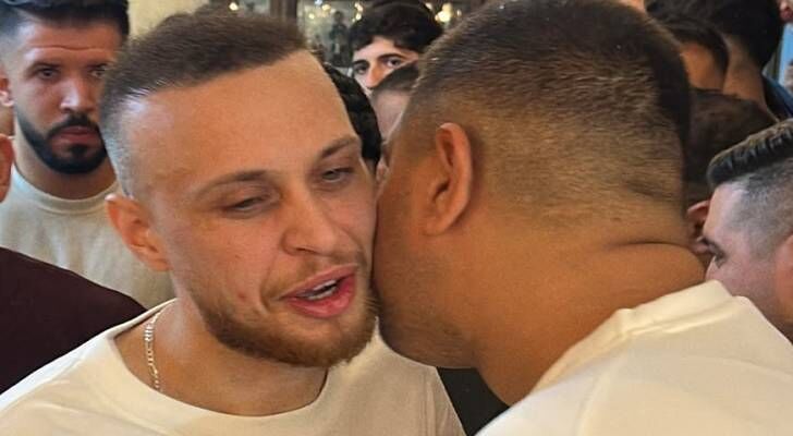 نابلس تحتفي بحرية الفنان عدي الزاغة بعد 18 شهراً من الاعتقال الإداري