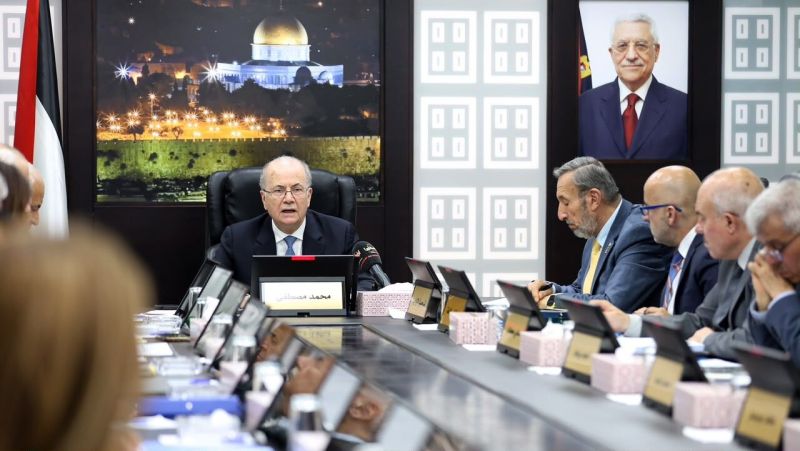 مصطفى في افتتاح جلسة مجلس الوزراء: ما يتعرض له شعبنا في غزة نابع من دوافع سياسية إسرائيلية مبيّتة