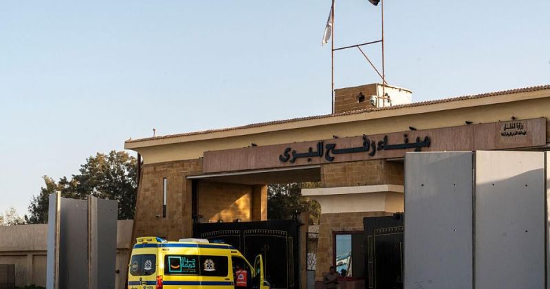 قوات الاحتلال تعتقل مسنة غزيرة مصابة بالسرطان ومرافقتها أثناء عودتهما من رحلة علاج