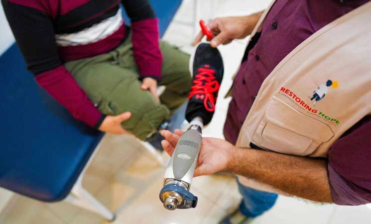 أطفال غزة في عمان: حكايات الصمود فوق الأطراف الصناعية وأحلام العودة
