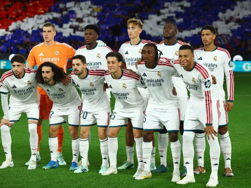 ثلاث رحلات في ستة أيام تضع ريال مدريد أمام اختبار بدني شاق