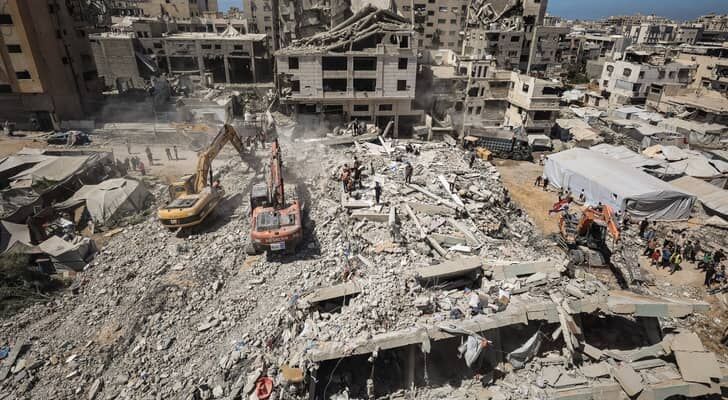 الصحة في غزة: ارتفاع حصيلة الشهداء إلى 73,919 منذ بدء العدوان