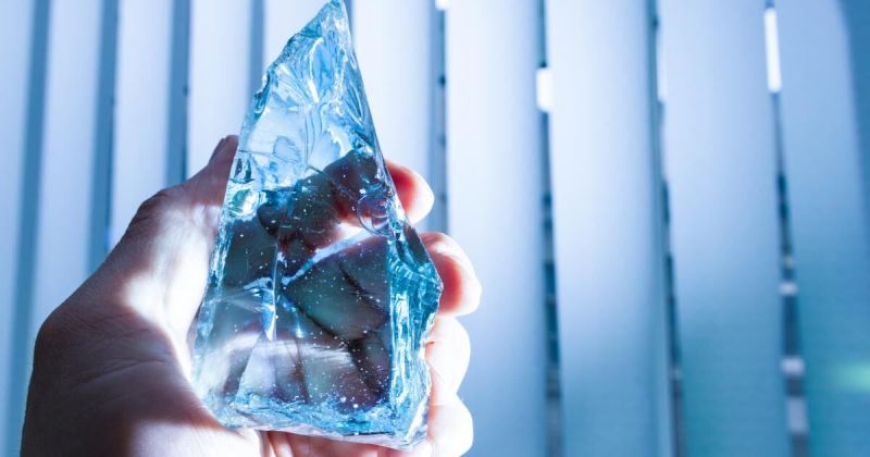 علماء يبتكرون شكلاً جديداً من الجليد في درجات حرارة تتجاوز 2000 مئوية