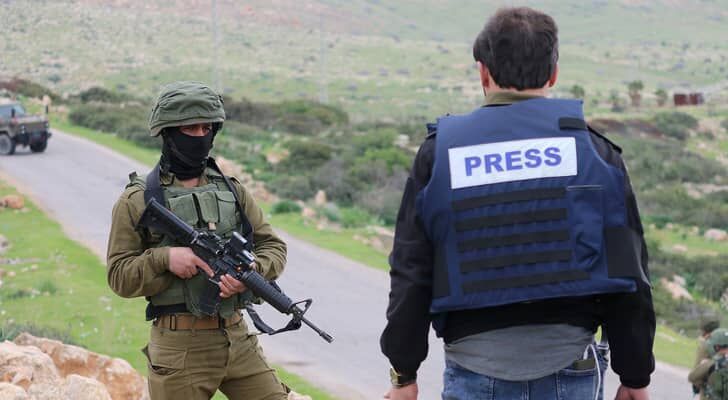 نادي الأسير: الاحتلال يعتقل 39 صحفياً فلسطينياً منذ بدء حرب الإبادة
