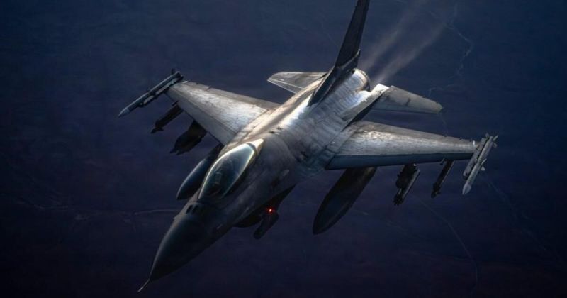 الحرس الثوري الإيراني يهدد بتغيير "جغرافيا الحرب" واستخدام أسلحة غير مسبوقة ضد واشنطن