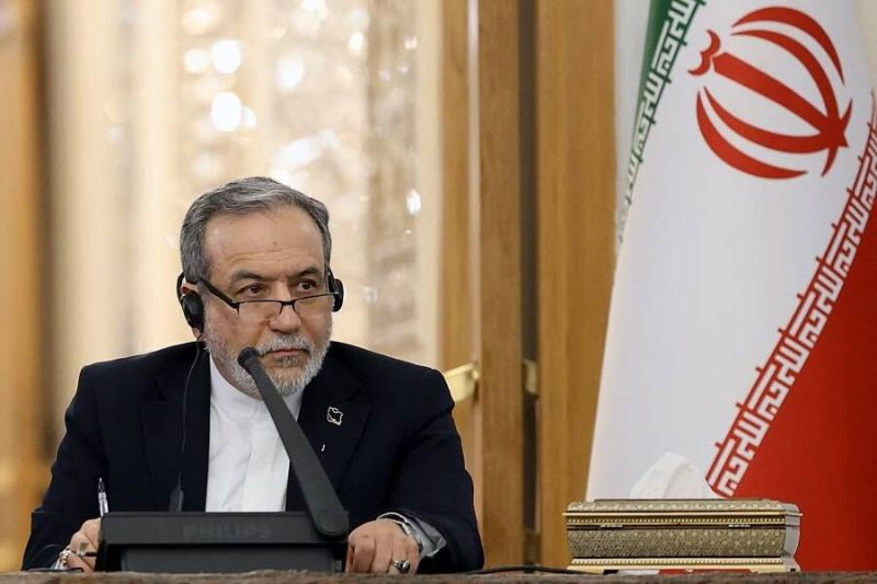 طهران تؤكد ثبات مواقفها السياسية رغم التهديدات الأمريكية والإسرائيلية باستئناف العدوان