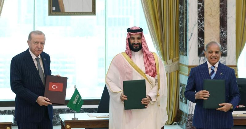 اتفاقية مكة للدفاع المشترك: تحالف ثلاثي بين الرياض وأنقرة وإسلام آباد لإعادة رسم أمن المنطقة