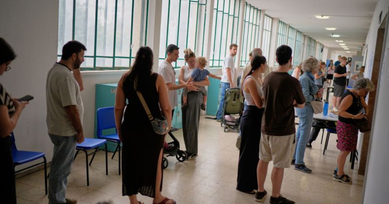شكاوى من إتلاف أوراق اقتراع القائمة الموحدة مع تجاوز التصويت حاجز المليون ناخب