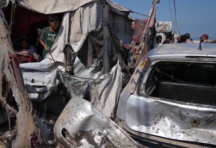 شهيد و10 جرحى في قصف إسرائيلي استهدف خيمة نازحين بمواصي خان يونس