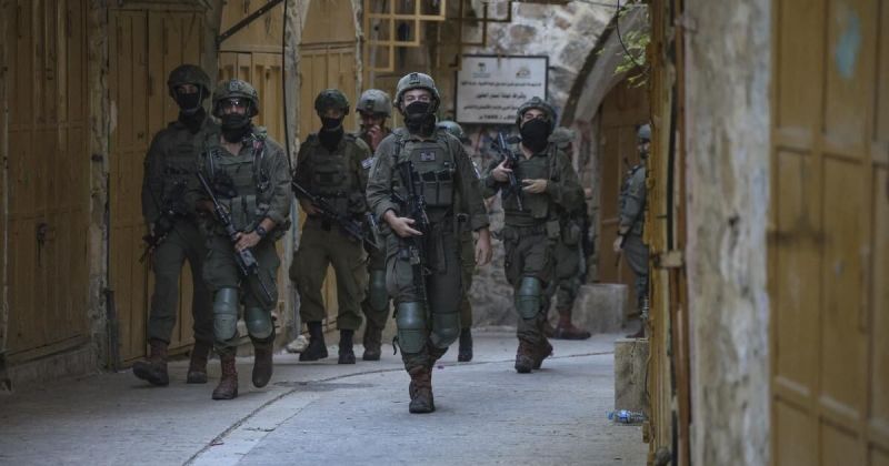 إصابات في نابلس وحصار مشدد يعزل قرية بيت إكسا شمال غرب القدس