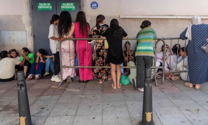تحذيرات حقوقية من انتهاكات تطال مئات الأطفال المهاجرين في شوارع سبتة