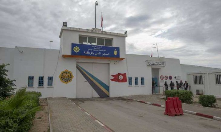 أزمة اكتظاظ السجون في تونس: تحذيرات من 'انفجار' المنظومة ودعوات لتفعيل العقوبات البديلة
