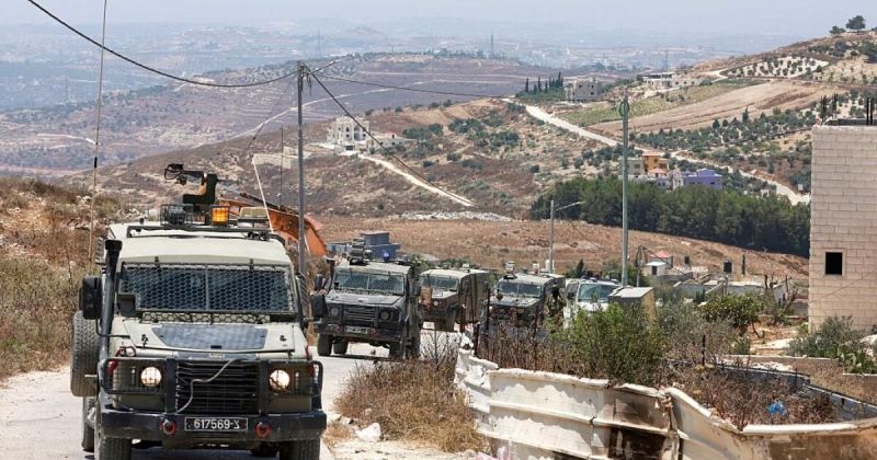 إصابة مستوطن في عملية طعن بالأغوار والاحتلال يفرض حصاراً على بلدة العوجا