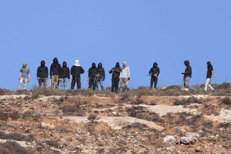 مستوطنون يؤسسون بؤرة استيطانية جديدة شمال مدينة البيرة