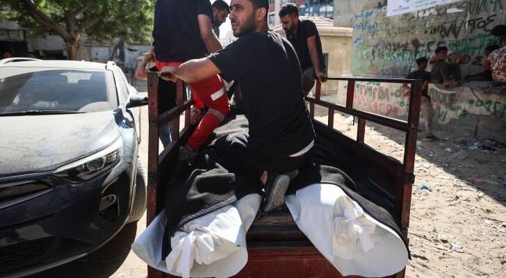 غزة: انتشال جثامين 55 شهيداً من عائلة واحدة تحت أنقاض مبنى دمره الاحتلال قبل عامين