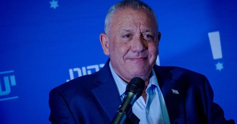 استطلاع إسرائيلي: آيزنكوت يعزز صدارته وتراجع حاد لمعسكر نتنياهو قبل انتخابات أكتوبر