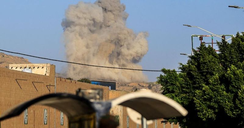 التحالف يطلق عملية عسكرية واسعة ضد الحوثيين واشتباكات عنيفة في عدة جبهات