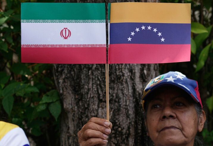 أزمة دبلوماسية مفاجئة بين كراكاس وطهران: فنزويلا تحتج على تصريحات 'مسيئة' لعراقجي
