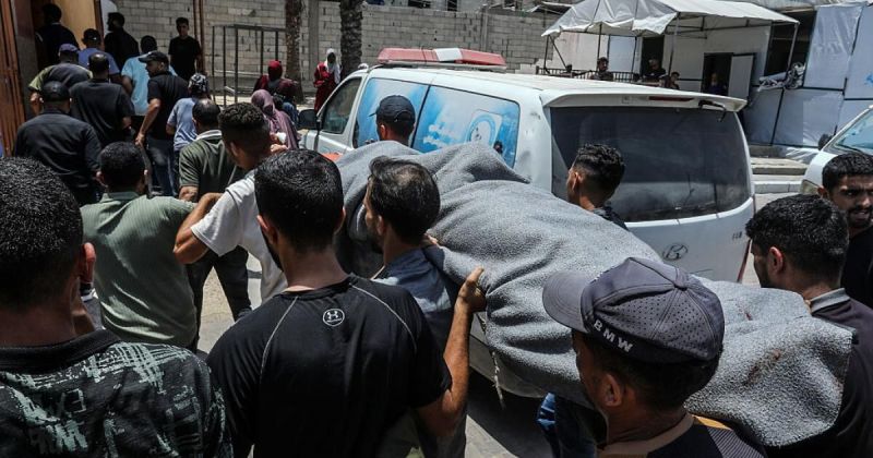 مجزرة في غزة: استشهاد أم وأطفالها الأربعة و'أطباء بلا حدود' تندد باعتقال الكوادر الطبية