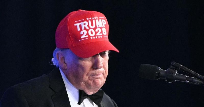 ترمب يثير الجدل مجدداً بتلميحات حول الترشح لولاية ثالثة في 2028