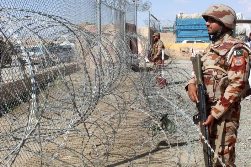 مقتل طفلين بنيران باكستانية في اشتباكات حدودية شرقي أفغانستان