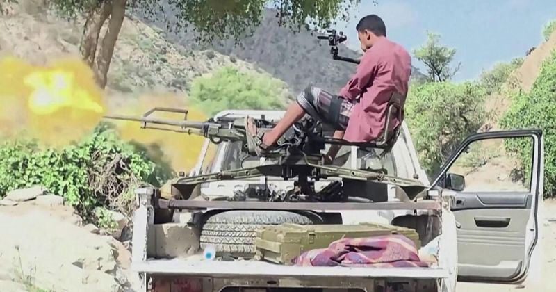 تحليل عسكري: حرب اليمن تدخل مرحلة خطرة وتغييرات في تكتيكات المواجهة بين تعز والساحل