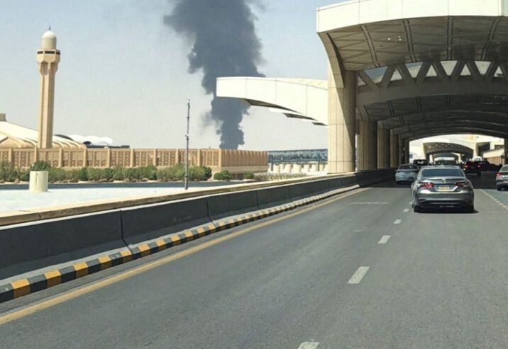 12 قتيلاً ومئات الجرحى في هجوم صاروخي استهدف مطار الرياض