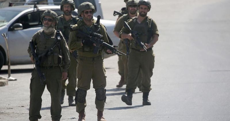 إصابة 17 فلسطينياً في سلسلة اعتداءات للمستوطنين وقوات الاحتلال بالضفة