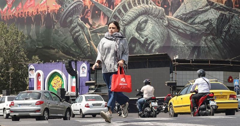 كاتس يهدد بإعادة إيران لـ 'العصر الحجري' والحرس الثوري يتوعد واشنطن بالثأر