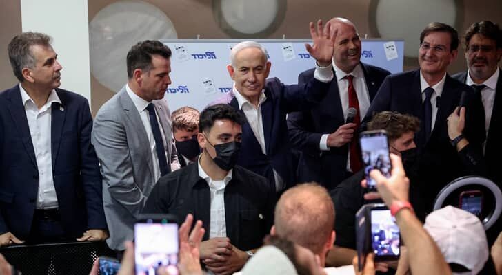 نتنياهو يناور لفرض أمر واقع وتجنب خسارة التكليف بتشكيل الحكومة