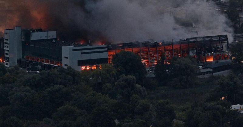 ليلة دامية في كييف: 15 قتيلاً وعشرات الجرحى في هجوم روسي واسع بالصواريخ والمسيّرات