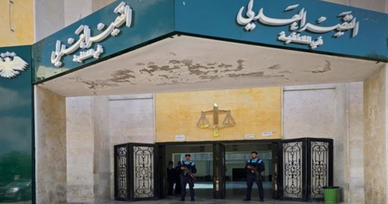 جريمة مروعة في قصر العدل باللاذقية: مقتل موقوف برصاص مسلح لاذ بالفرار