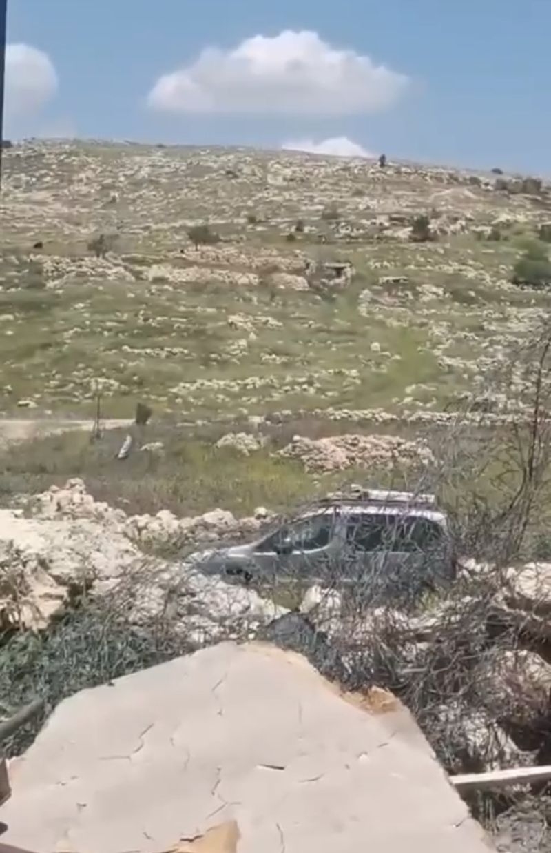 مستوطنون يهاجمون المصلين في خربة طانا شرق نابلس ويمنعونهم من أداء صلاة الجمعة