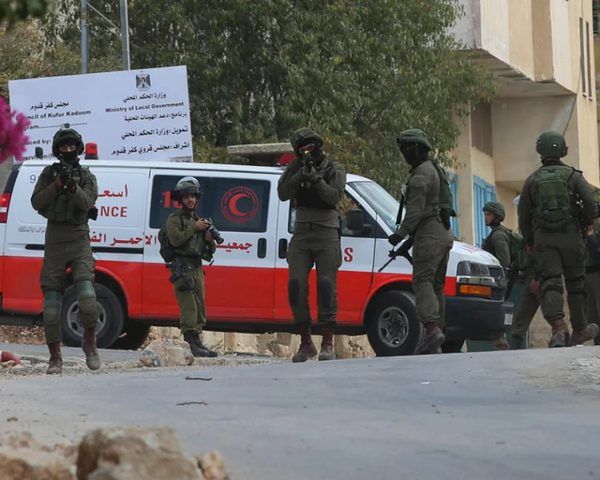 إصابة خطيرة برصاص الاحتلال في كفر عقب شمال القدس