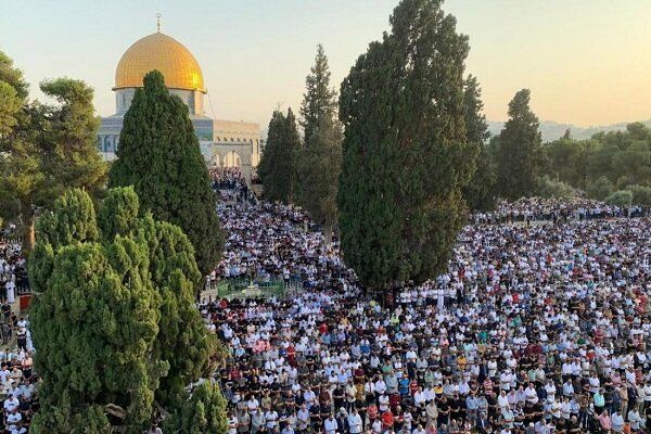 60 ألف مصل أدوا صلاة الجمعة في المسجد الأقصى