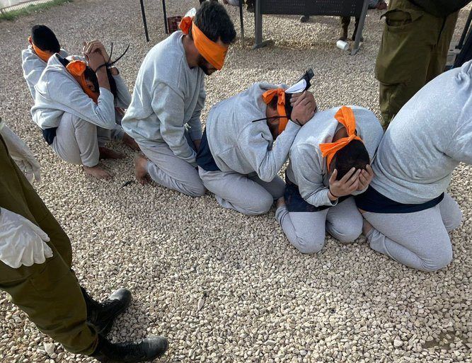 الاحتلال يحتجز عشرات أسرى غزة رغم انتهاء محكومياتهم.. سنوات إضافية خلف القضبان