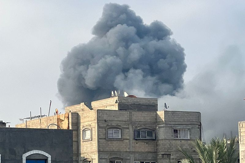 شهيدان وجرحى بغارات وإطلاق نار أثناء محاولة تسلل قوة إسرائيلية خاصة غرب مدينة غزة