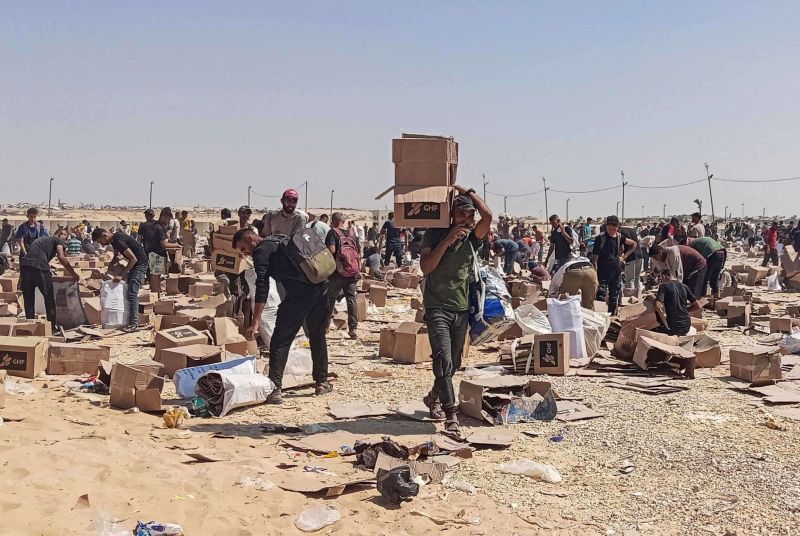 هكذا حوّل الاحتلال المساعدات لساحة جديدة لحصار غزة وابتزاز أهلها