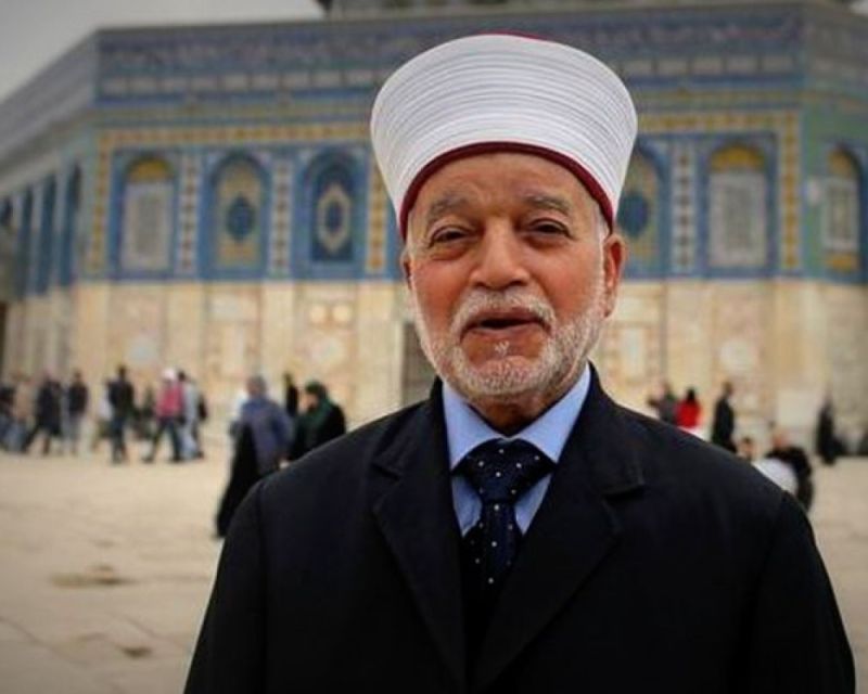 لجنة القدس تدين اعتقال المفتي وإبعاده عن المسجد الأقصى