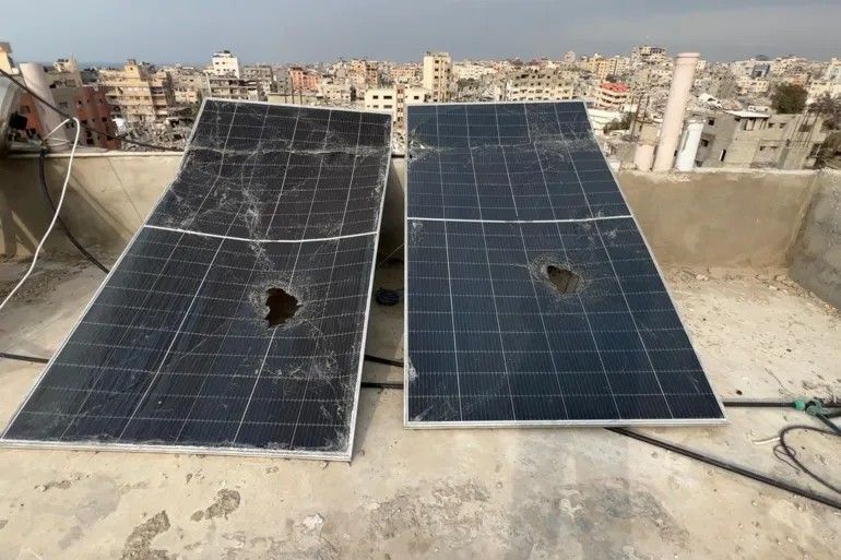 الطاقة الشمسية بغزة وكهرباء البقاء تحت الحصار والإبادة