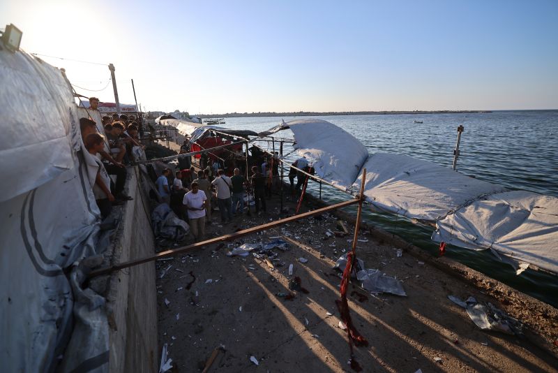 لا مكان آمن في غزة .. مقهى وخيمة نزوح ساحات لآلة القتل الإسرائيلية