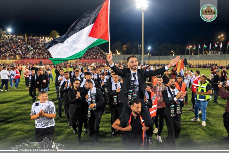 عرس دورا الجماعي.. حين يعيد 88 عريسا وعروسا للفرح الفلسطيني صوته