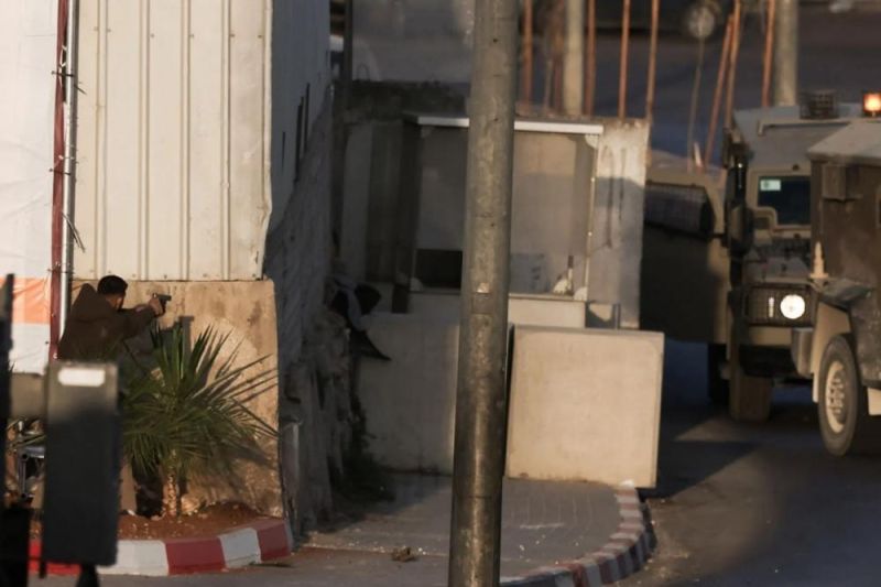 حماس تنعى منفذَي عملية الخليل وتؤكد: المقاومة مستمرة وستزداد بأسًا
