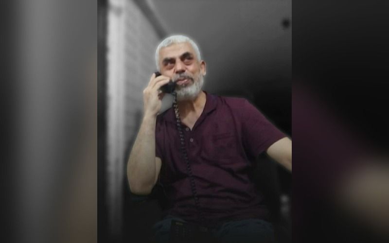 دموع السنوار في مكالمته مع الضيف.. مشهد إنساني يعيد استحضار كواليس «سيف القدس»