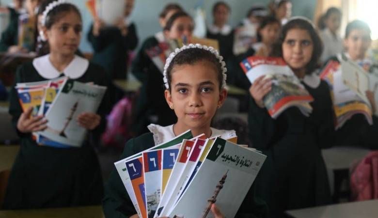 محافظة القدس: فرض المنهاج الإسرائيلي تصعيد خطير يستهدف هوية الأجيال