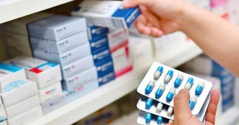 وزارة الصحة : تحسن تدريجي في توفر الأدوية الأساسية والمزمنة