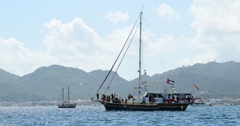إسرائيل تستولي على 40 قاربا بـ"أسطول الصمود" وتعتقل 300 ناشط