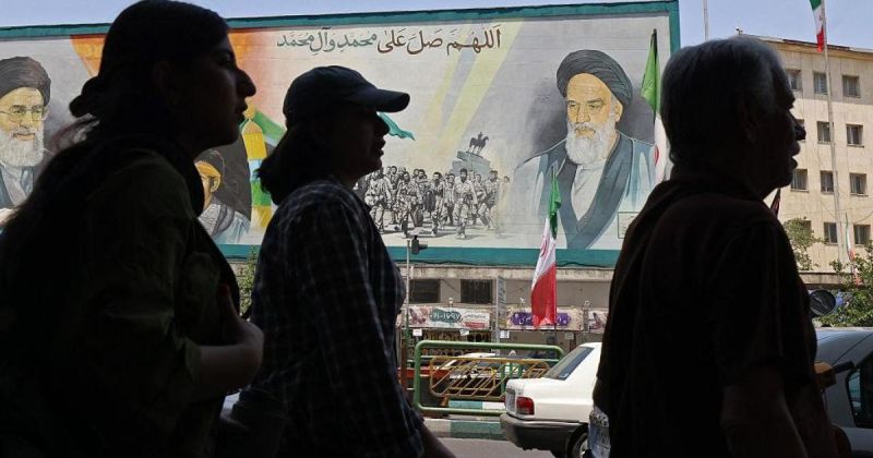 واشنطن ترجئ ضربة وشيكة لإيران وسط تعزيزات عسكرية مكثفة في إسرائيل