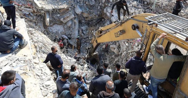 الأشغال العامة: نواجه أزمة 40 مليون طن من الركام في غزة بحفار واحد